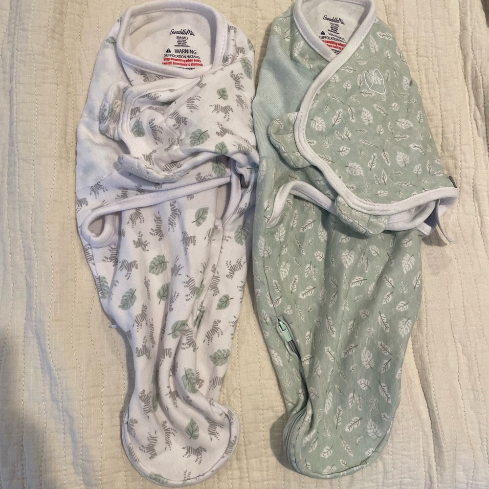 Swaddle me organic Velcro swaddles